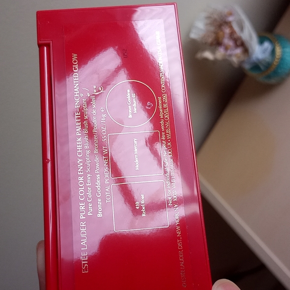 Cheek palette- enhanced glow - Picture 3 of 3